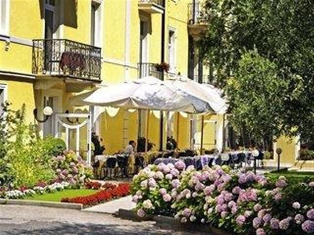 Englovacanze Appart hôtel 2*